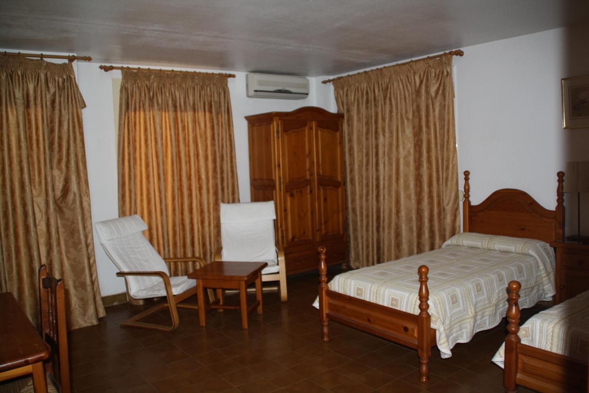Hotel La Masia Portbou Cameră foto